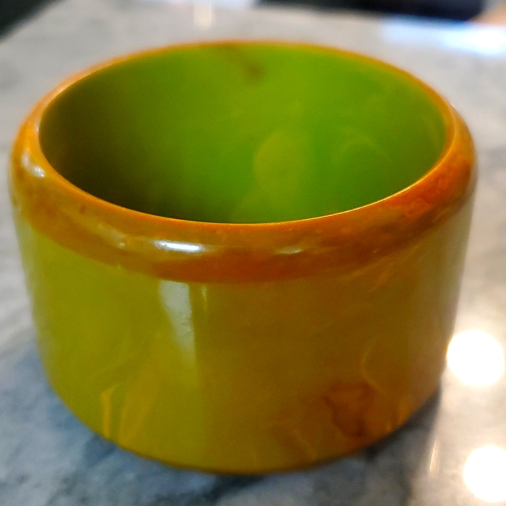 Large wonderful vintage antique bakelite large bangle, 2 tone due to oxidation